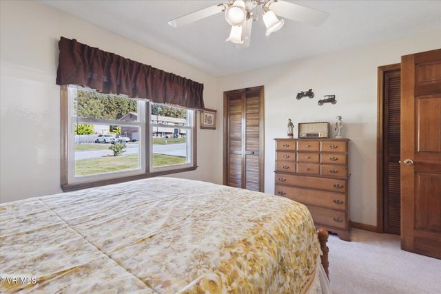 122 Tiffany Lane, Bristol, TN 37620