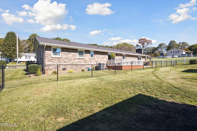 122 Tiffany Lane, Bristol, TN 37620