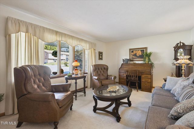 122 Tiffany Lane, Bristol, TN 37620