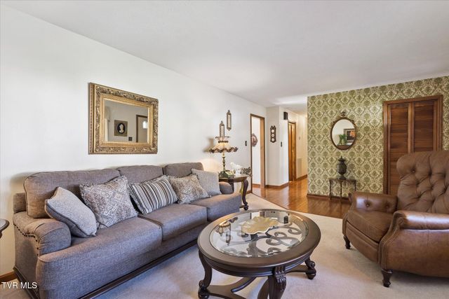 122 Tiffany Lane, Bristol, TN 37620