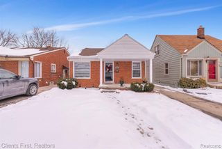 20524 Carlysle Street, Dearborn, MI 48124