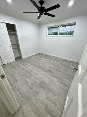 1710 Longhorn Drive, Houston, TX 77080