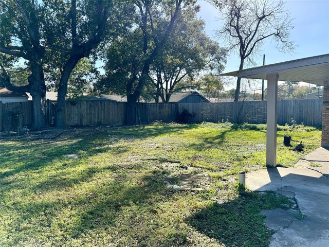 1710 Longhorn Drive, Houston, TX 77080