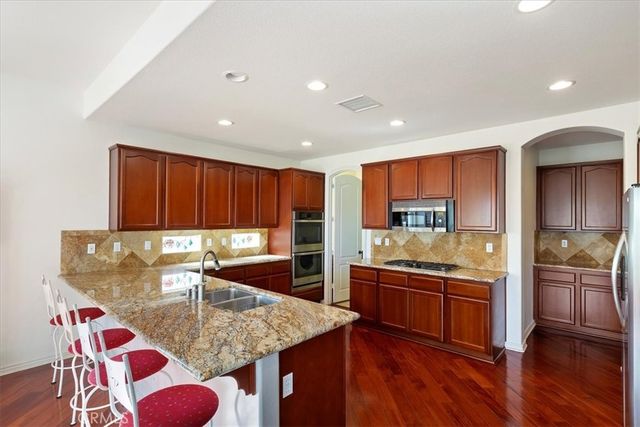 23984 Four Corners Court, Corona, CA 92883