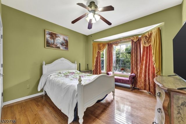 692 Skyline Dr, Jefferson Twp., NJ 07849