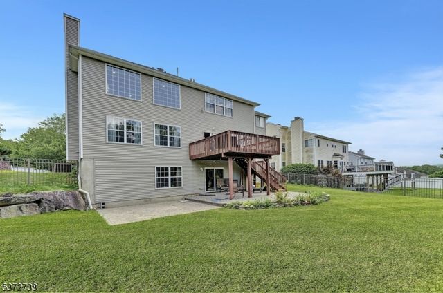 692 Skyline Dr, Jefferson Twp., NJ 07849