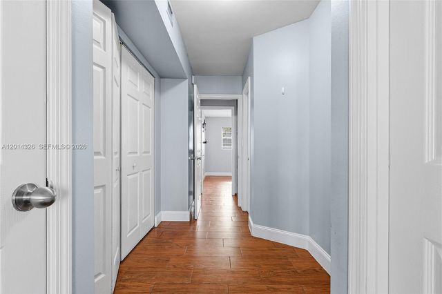 1770 NE 191st St 411-1, Miami, FL 33179