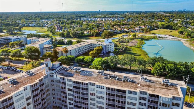 1770 NE 191st St 411-1, Miami, FL 33179