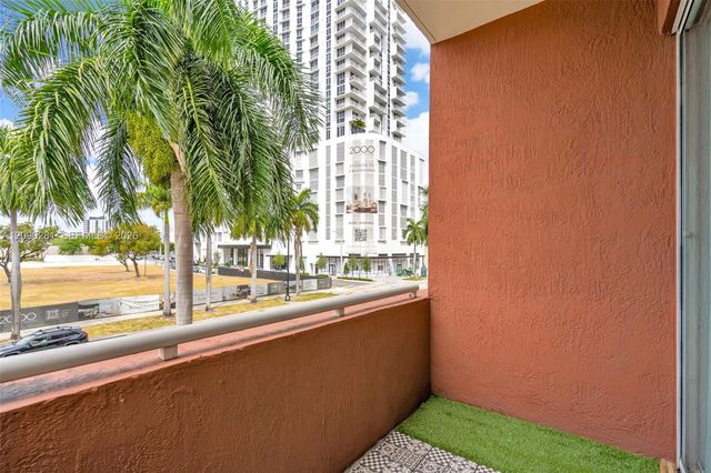 2001 Biscayne Boulevard 3212, Miami, FL 33137