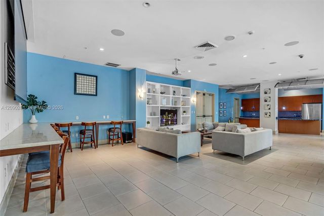 2001 Biscayne Boulevard 3212, Miami, FL 33137