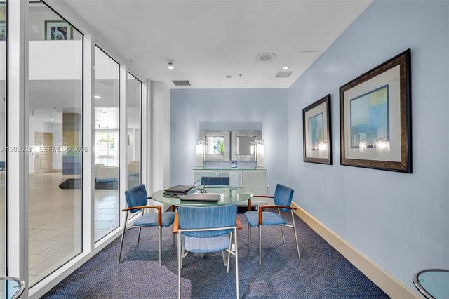 2001 Biscayne Boulevard 3212, Miami, FL 33137