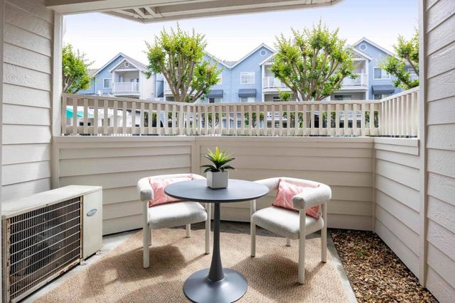 605 Arcadia Terrace 104, Sunnyvale, CA 94085