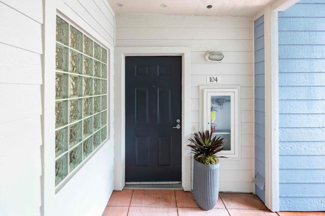 605 Arcadia Terrace 104, Sunnyvale, CA 94085