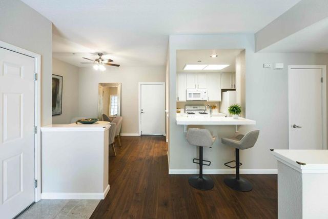 605 Arcadia Terrace 104, Sunnyvale, CA 94085
