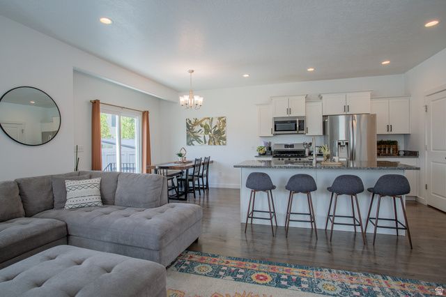 469 S SCHOOL HOUSE RD, Saratoga Springs, UT 84045