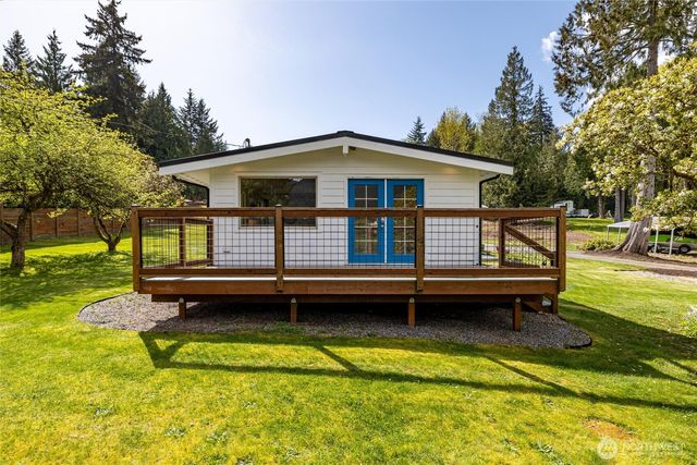 477 W Lake Samish Drive, Bellingham, WA 98229