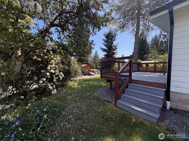 477 W Lake Samish Drive, Bellingham, WA 98229