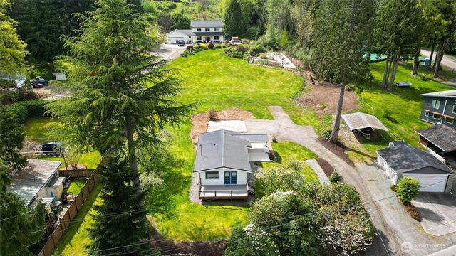 477 W Lake Samish Drive, Bellingham, WA 98229