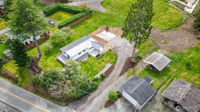 477 W Lake Samish Drive, Bellingham, WA 98229
