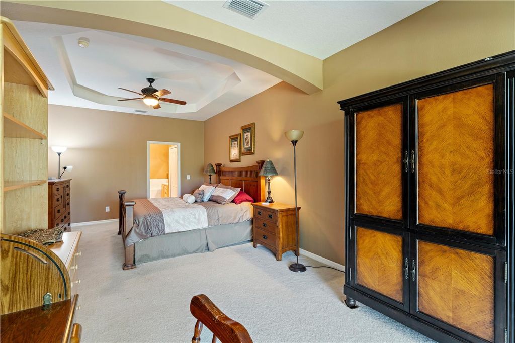 Image 18 of property listing at 19182 LAKE AUDUBON DRIVE, Tampa, FL 33647
