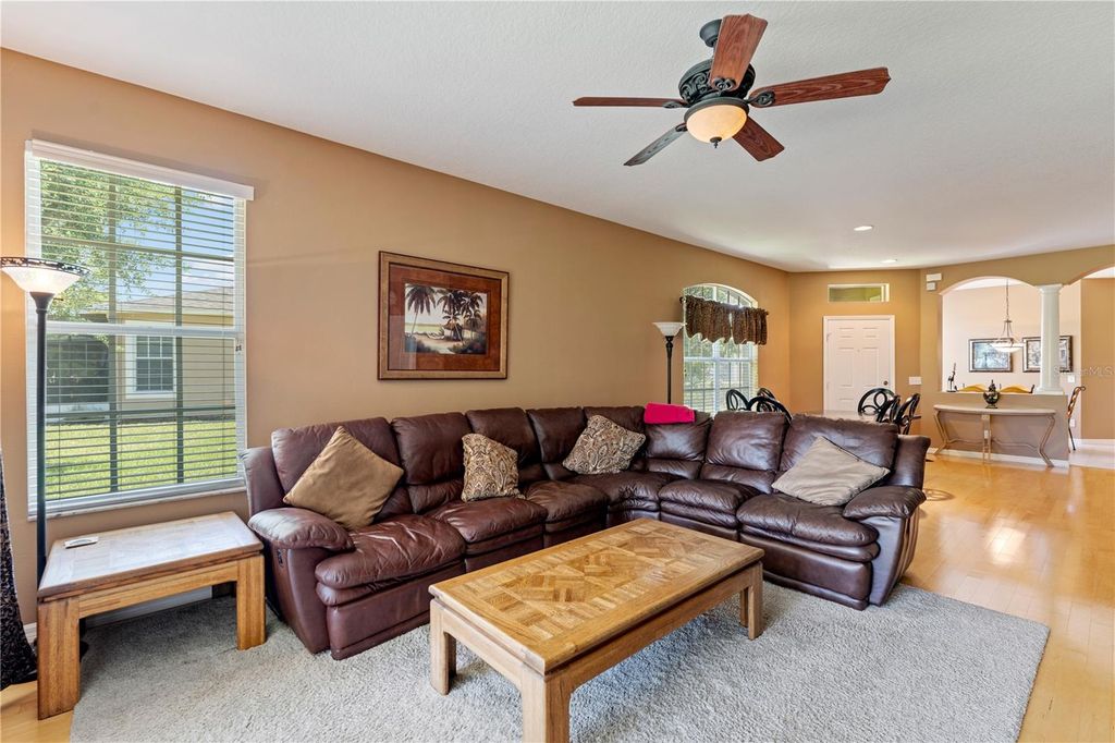 Image 8 of property listing at 19182 LAKE AUDUBON DRIVE, Tampa, FL 33647