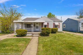 561 Bennett Avenue, Ferndale, MI 48220