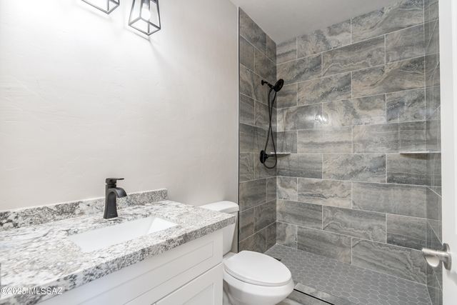 4205 N 16th Place, Tucson, AZ 85705