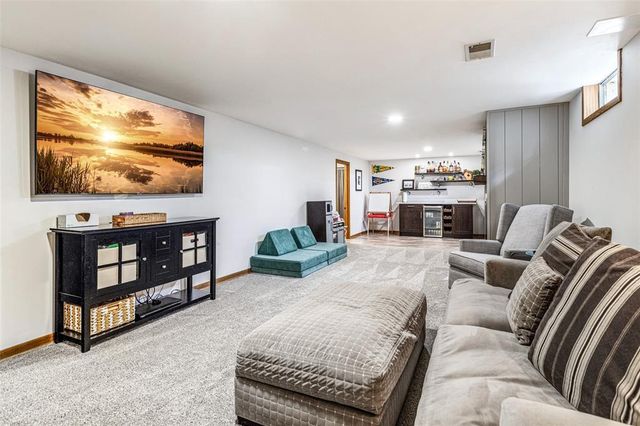 3445 Nimitz St, Eau Claire, WI 54701