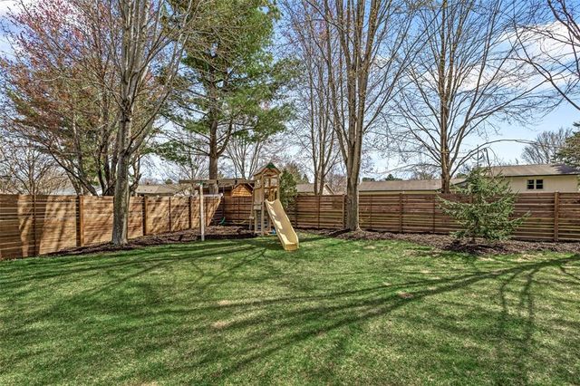 3445 Nimitz St, Eau Claire, WI 54701