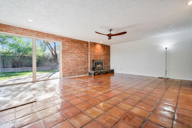 5720 E 7th Street, Tucson, AZ 85711