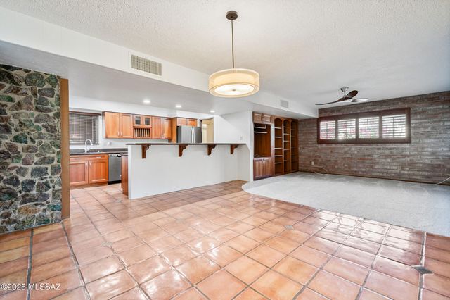 5720 E 7th Street, Tucson, AZ 85711