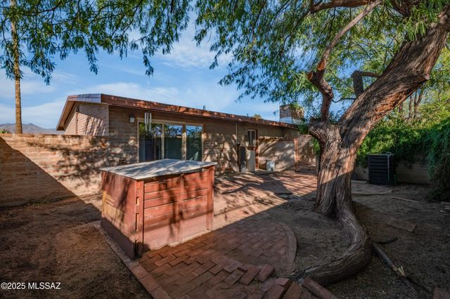 5720 E 7th Street, Tucson, AZ 85711