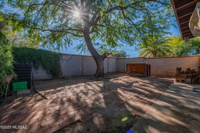 5720 E 7th Street, Tucson, AZ 85711