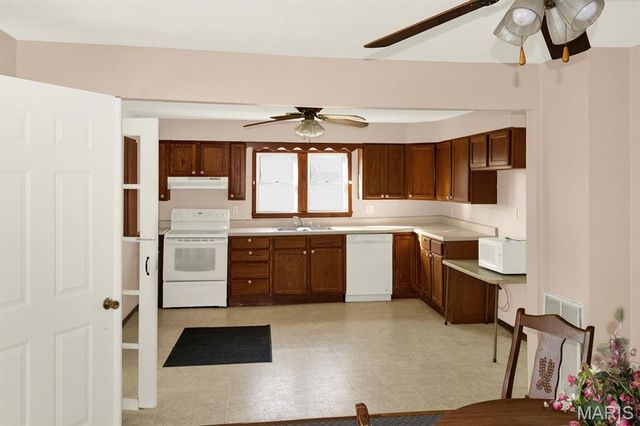 160 Broadway Street, Edgar Springs, MO 65462