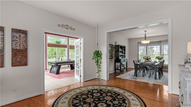17 Graystone Lane, Orchard Park, NY 14127