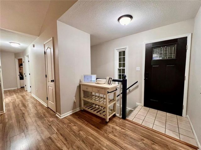 2513 NE Remington Court, Blue Springs, MO 64014