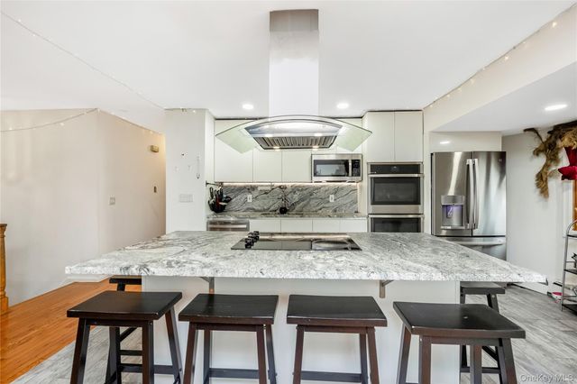 22 3rd Street, Ronkonkoma, NY 11779