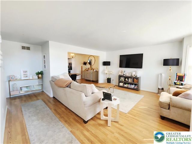 237 Ridings Circle, Macungie Boro, PA 18062