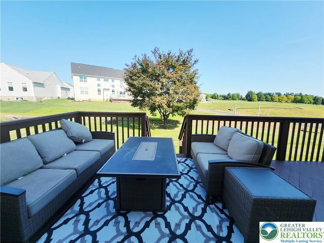 237 Ridings Circle, Macungie Boro, PA 18062