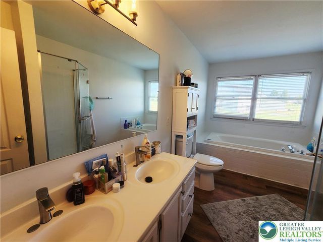 237 Ridings Circle, Macungie Boro, PA 18062
