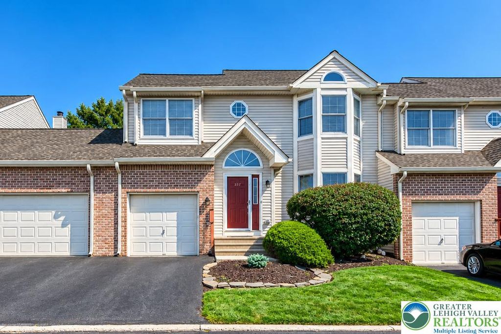 237 Ridings Circle, Macungie Boro, PA 18062