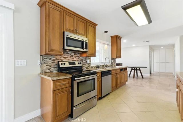 56620 Hidden Gold Drive, Yucca Valley, CA 92284