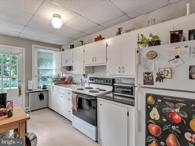 15 E ROSEVILLE RD, Lancaster, PA 17601