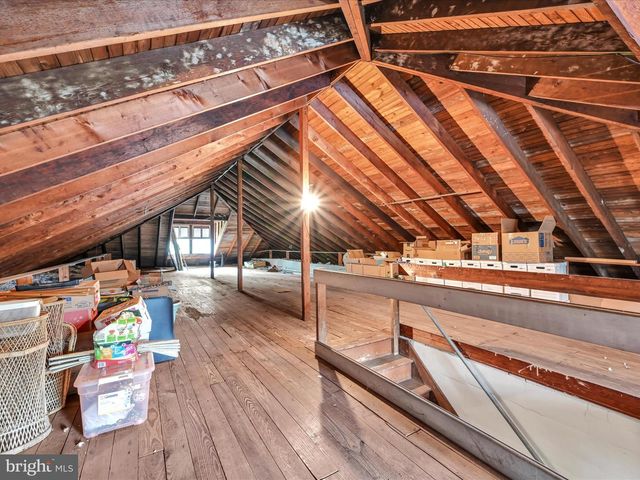 15 E ROSEVILLE RD, Lancaster, PA 17601