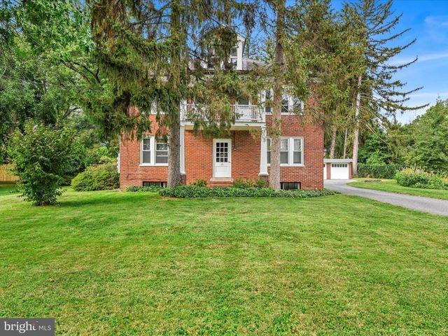 15 E ROSEVILLE RD, Lancaster, PA 17601