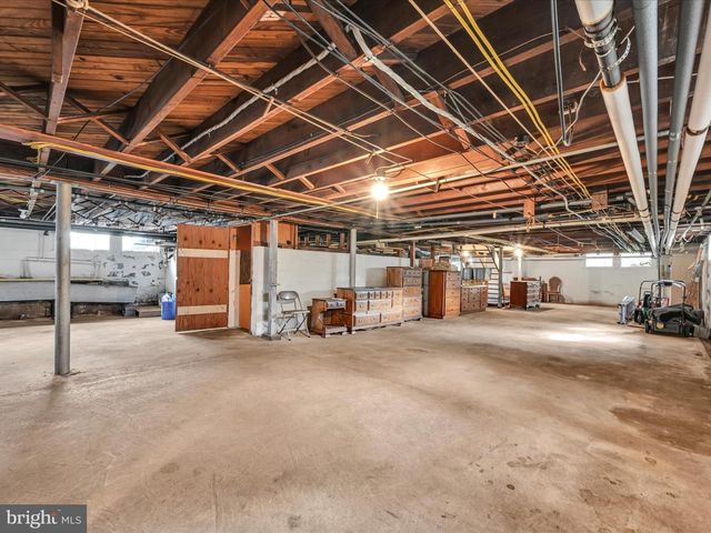 15 E ROSEVILLE RD, Lancaster, PA 17601