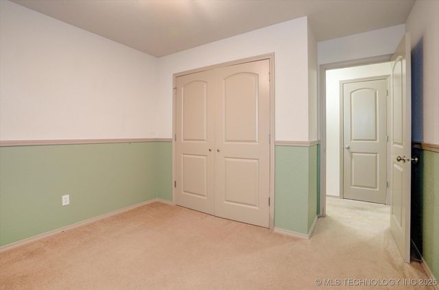 5420 S Redbud Place, Sand Springs, OK 74063