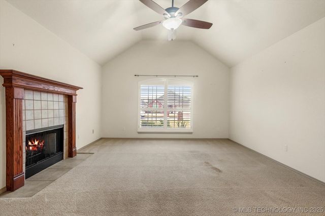 5420 S Redbud Place, Sand Springs, OK 74063