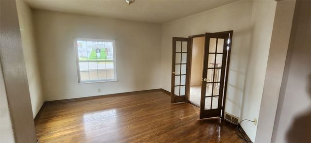 386 Pittsburgh Circle, Ellwood City, PA 16117
