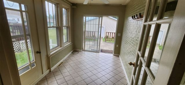 386 Pittsburgh Circle, Ellwood City, PA 16117